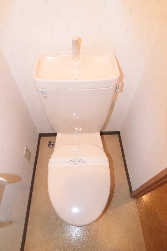 トイレ　別部屋写真使用