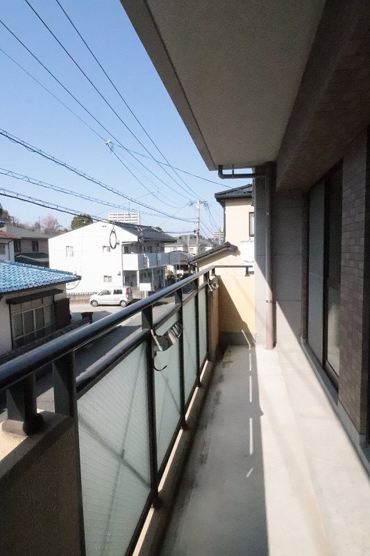バルコニー　別部屋写真使用