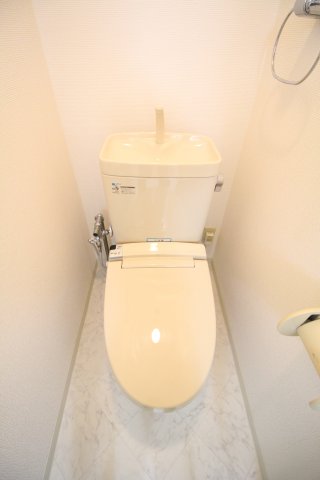 トイレ　（別タイプ参考写真）マンション白陽　北区東田端2
