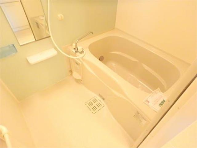 アルバータVIの風呂写真