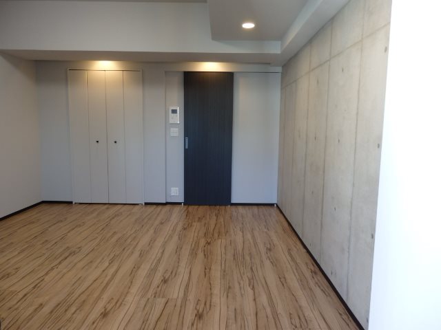 ZOOM新宿南Firstの居間写真
