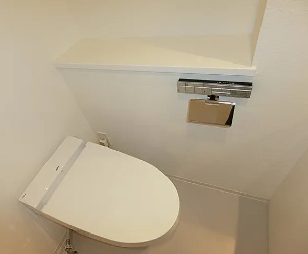 都営浅草線 馬込駅 徒歩5分 7階建 築7年のトイレ写真