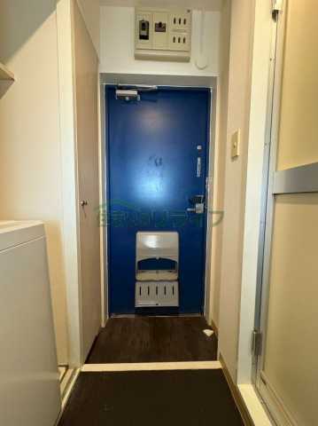 玄関　※参考写真です。同じ間取りの別部屋になります。