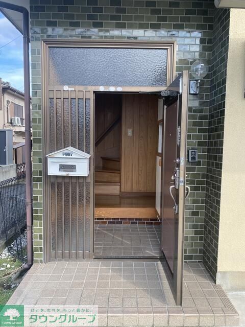 野口住宅の玄関写真