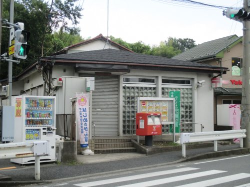 郵便局　新田郵便局（郵便局）まで341m