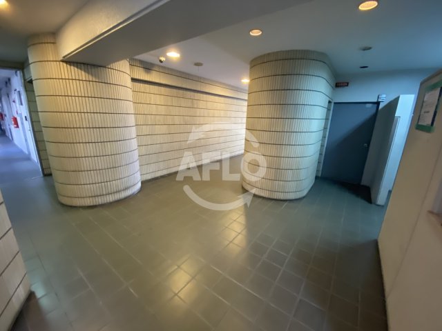 ロビー　ルモン東梅田　ロビー