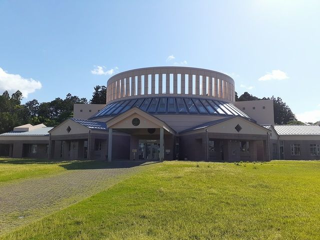 図書館　西部図書館（図書館）まで1900m