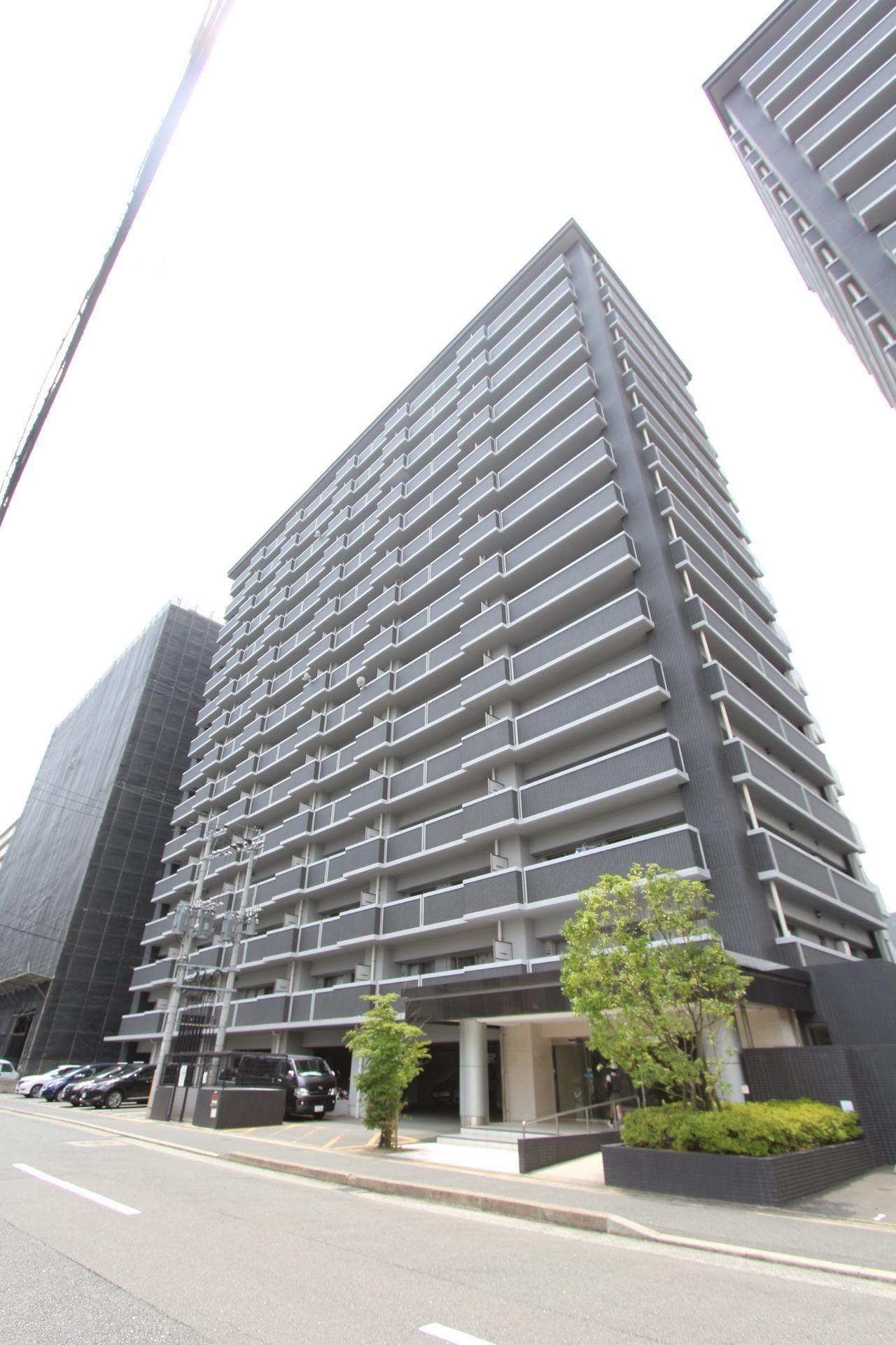 建物外観　高級感のあるマンションですね