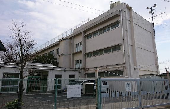 小学校　川口市立芝小学校（小学校）まで238m