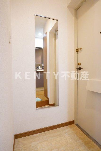 玄関　落ち着いた玄関です