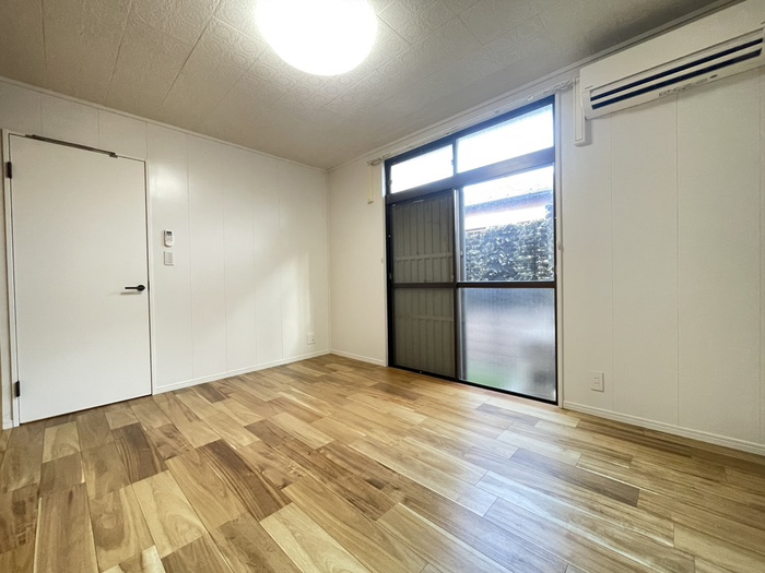 板橋本町戸建て賃貸の居間写真