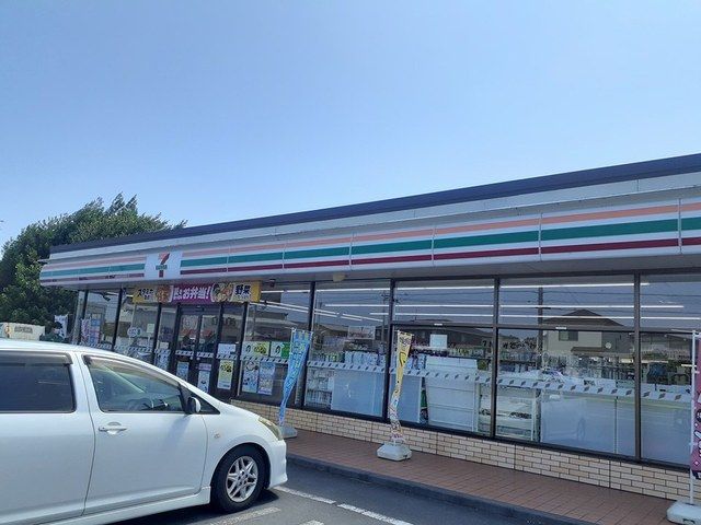 コンビニ　セブンイレブン　中丸店（コンビニ）まで200m