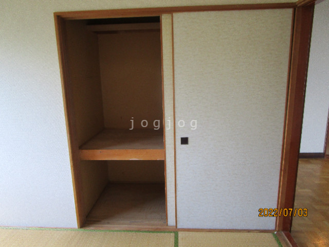 収納　収納が大きく、たくさんものが入ります。