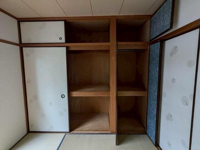 ＪＲ総武線 小岩駅 徒歩11分 4階建 築34年の内装写真
