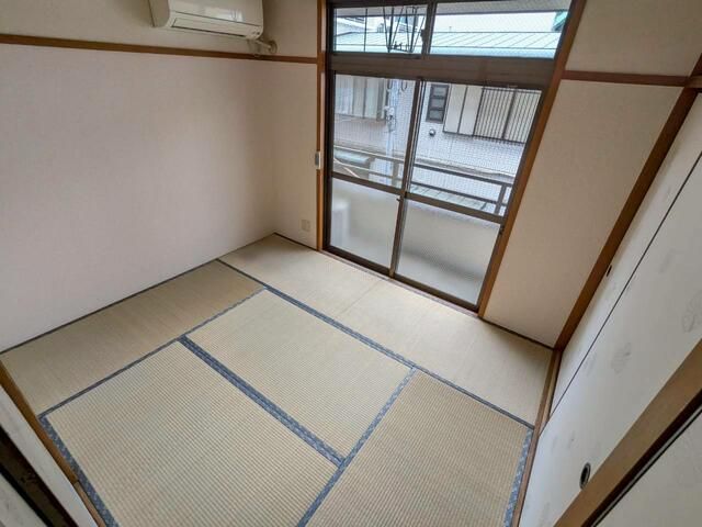 ＪＲ総武線 小岩駅 徒歩11分 4階建 築34年の内装写真