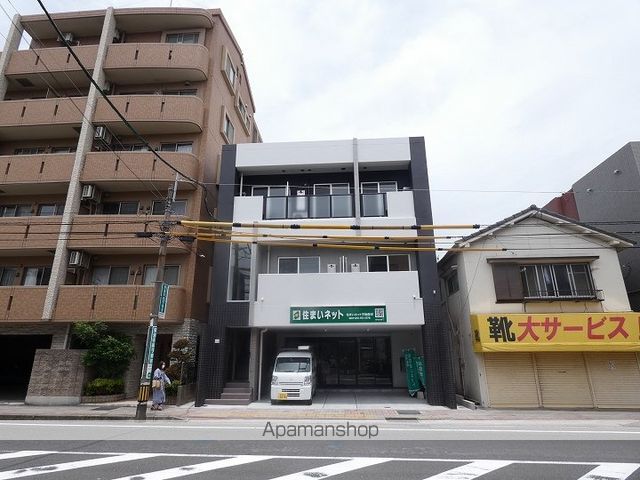 尾辻ビルの外観写真
