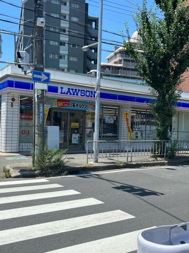 コンビニ　ローソン 江坂町四丁目店（コンビニ）まで248m