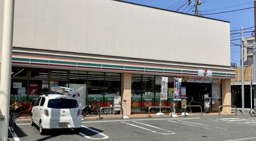 コンビニ　セブンイレブン 品川戸越5丁目店（コンビニ）まで717m