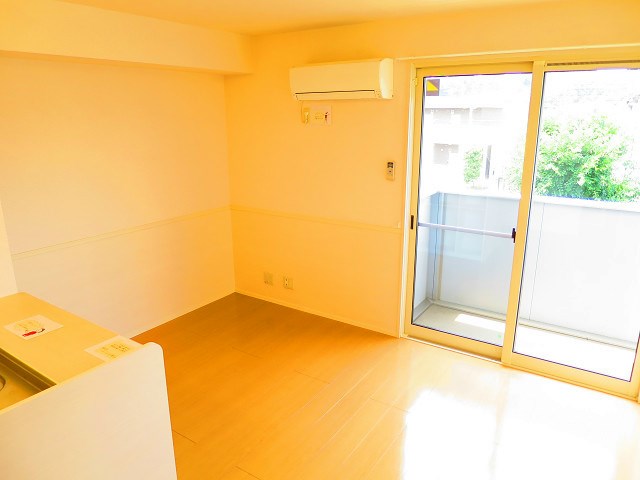 居室・リビング　レーベンハウス桶川店へ　048-787-5511