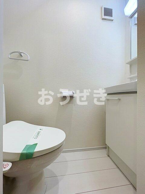 西武池袋線 大泉学園駅 徒歩8分 2階建 築1年のトイレ写真