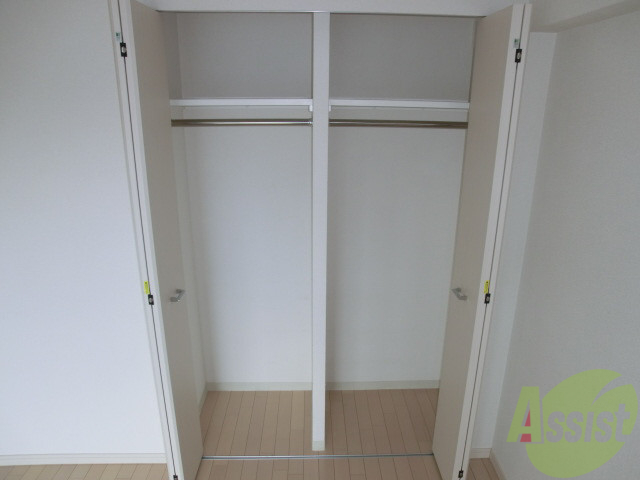 収納　奥行ある収納です