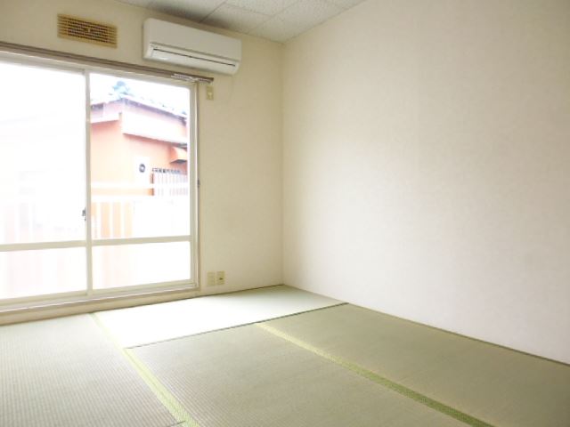 その他　２面採光の明るいお部屋です