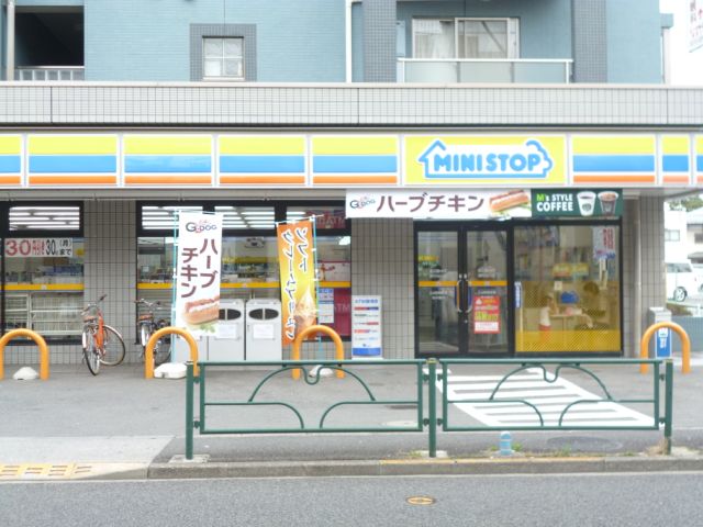 コンビニ　ミニストップ（コンビニ）まで440m