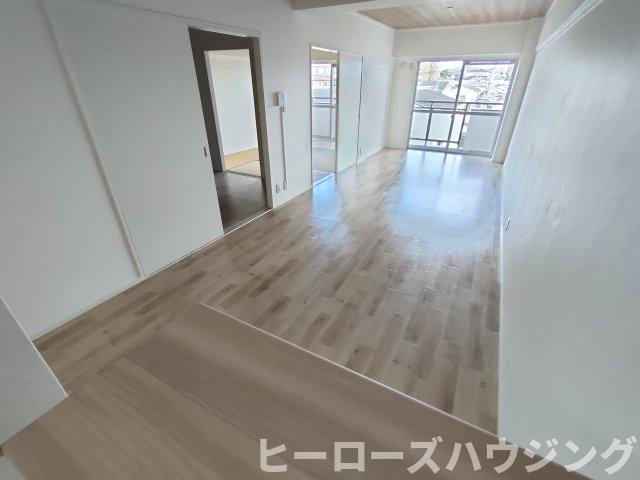 居室・リビング　※同タイプの写真となり、実際のお部屋とは異なる場合があります