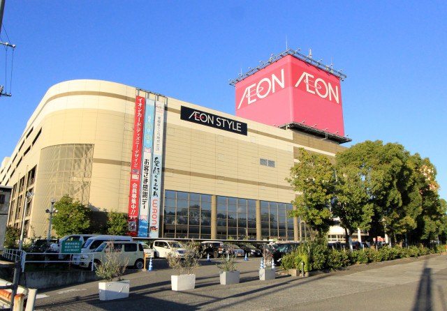 ショッピングセンター　イオンスタイル松山店（ショッピングセンター）まで296m