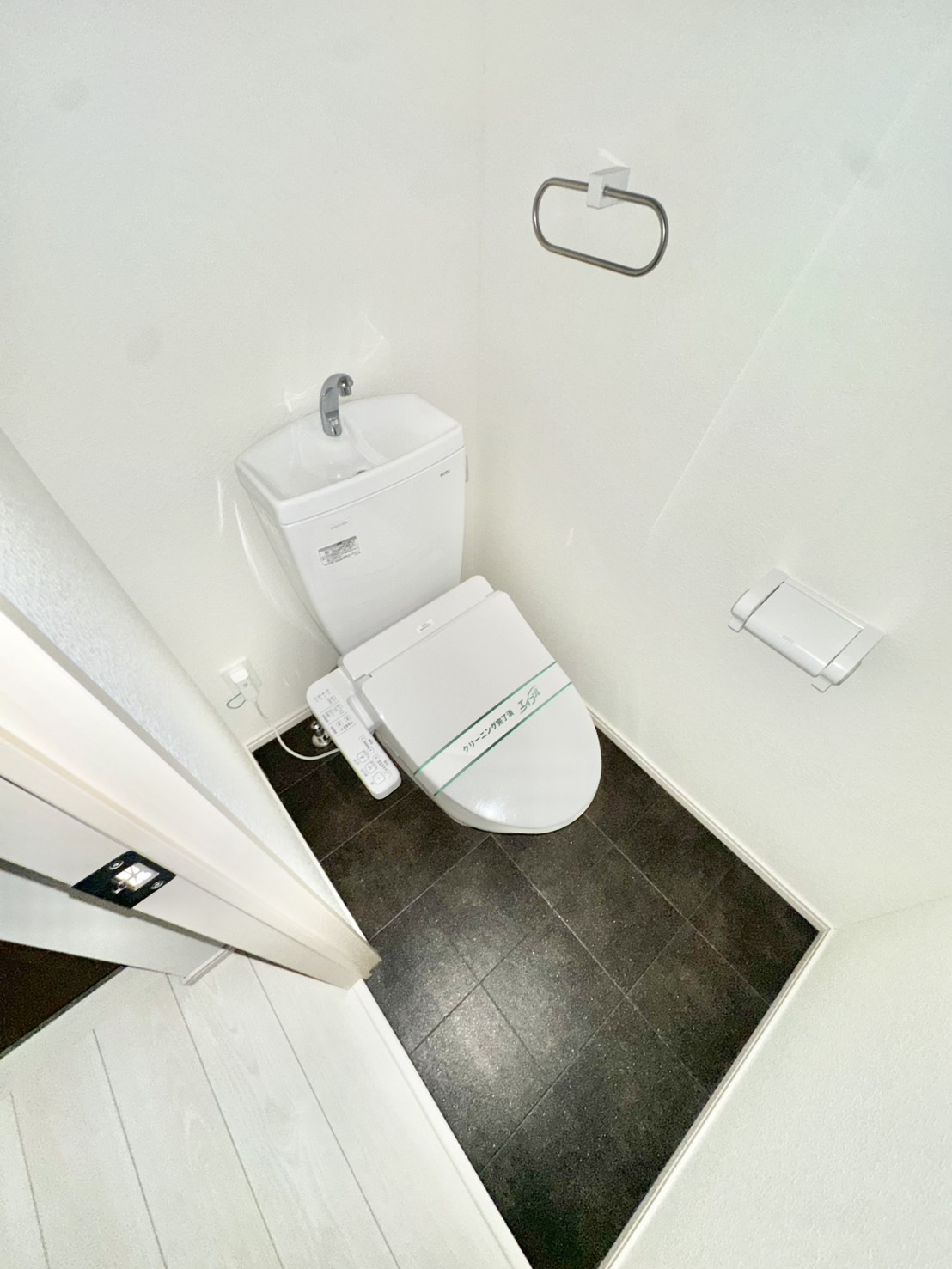 筑豊電気鉄道 遠賀野駅 徒歩2分 3階建 築5年のトイレ写真