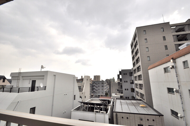 眺望　空が広く見えるバルコニーはうれしいですね。