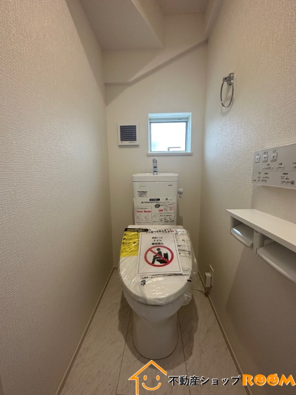 西鉄天神大牟田線 矢加部駅 徒歩7分 2階建 築4年のトイレ写真