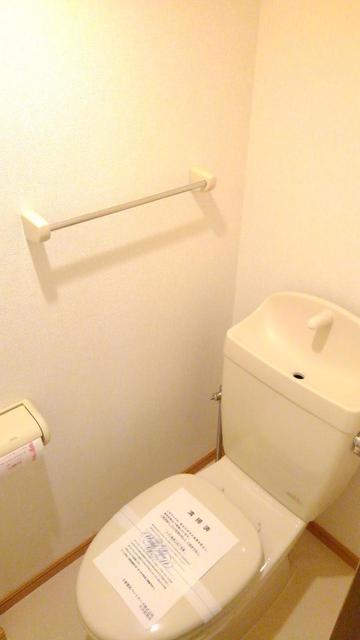 プチハウスIIのトイレ写真