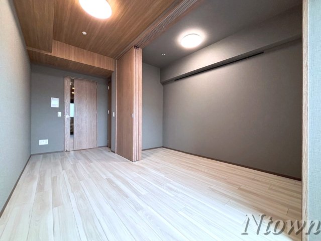 その他　こちらの居間で趣味の時間をお楽しみください