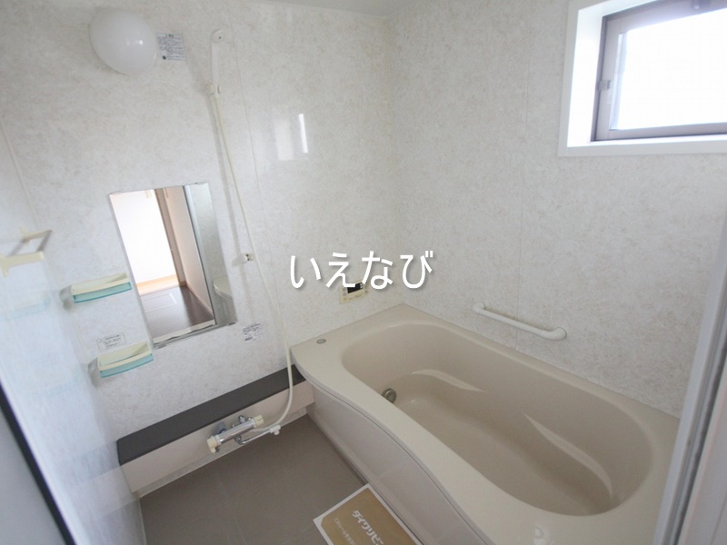 ＪＲ宇野線 迫川駅 徒歩5分 2階建 築20年の風呂写真