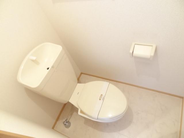 クレスタ広尾のトイレ写真