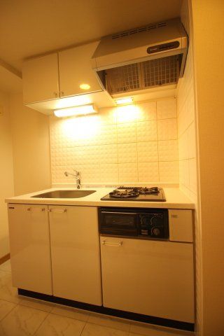 キッチン　（別タイプ参考写真）豊島区東池袋１