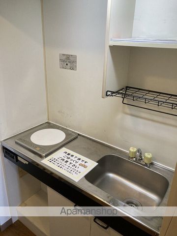 西鉄天神大牟田線 西鉄平尾駅 徒歩2分 9階建 築31年のキッチン写真