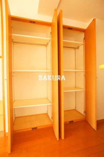 収納　お荷物の多い方でも安心のクローゼット付き♪