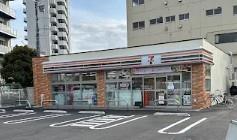 コンビニ　セブンイレブン 葛飾青戸4丁目店（コンビニ）まで215m