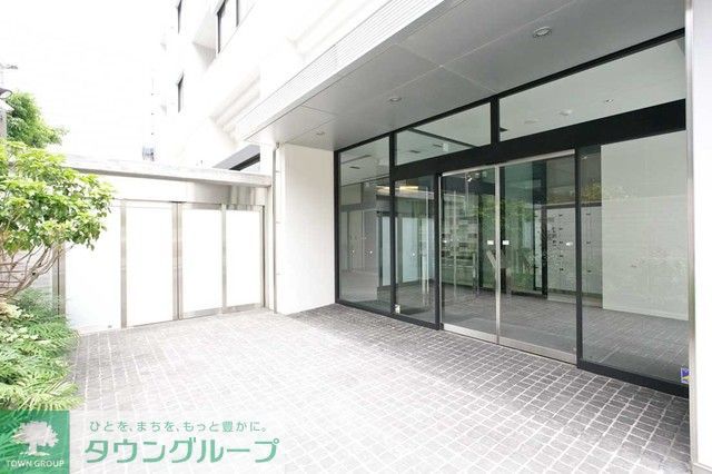 東京メトロ千代田線 乃木坂駅 徒歩8分 12階建 築17年の外観写真