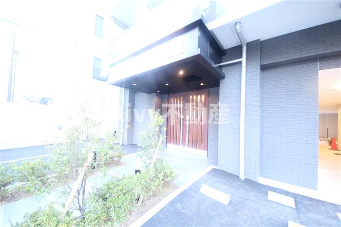 地下鉄谷町線 南森町駅 徒歩4分 11階建 築5年の外観写真
