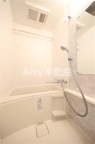 地下鉄谷町線 南森町駅 徒歩4分 11階建 築5年の風呂写真