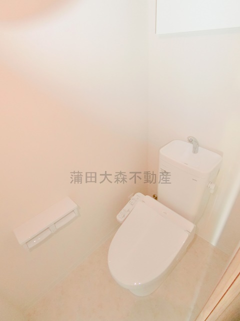 トイレ　温水洗浄便座付きのトイレ