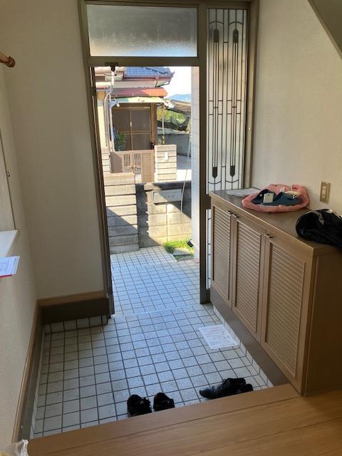竹松町968-11青嶋貸家の玄関写真