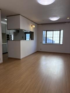 竹松町968-11青嶋貸家の居間写真