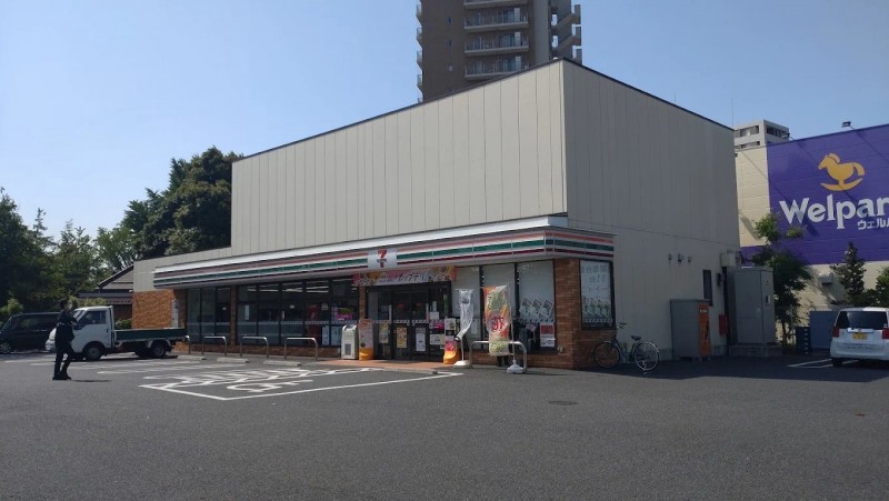 コンビニ　セブンイレブン足立舎人5丁目尾久橋通り店（コンビニ）まで329m