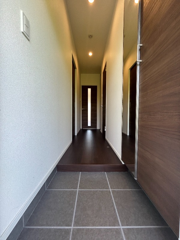 RiviereCityM24の玄関写真