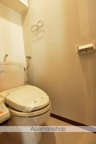 地下鉄東西線 円山公園駅 徒歩1分 9階建 築42年のトイレ写真