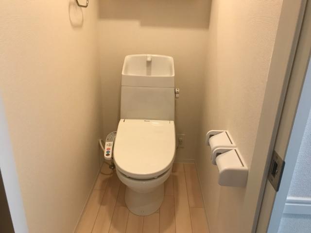 トイレ　トイレ